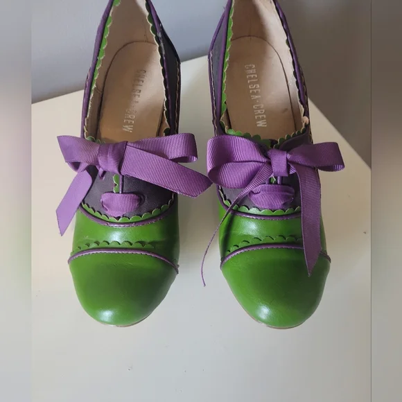 Chelsea Crew Green and Purple Heels with Scalloped Detail, GUC, Size 6.5 - Picture 2 of 10